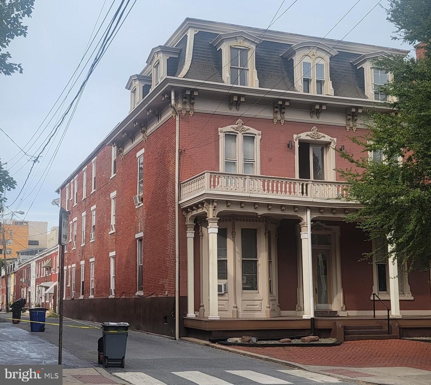 Property Photo:  125 E Lemon Street  PA 17602 