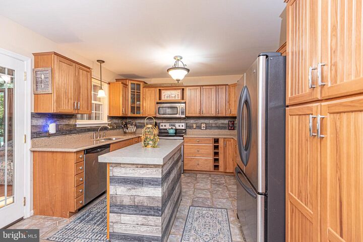 Property Photo: 6719 Lenape Place MD 21863