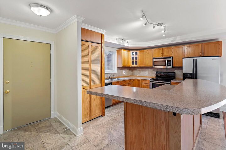 Property Photo:  107 Meadow Woods Lane  NJ 08648 