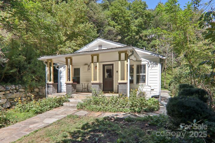 280 Panhandle Road  Marshall NC 28753 photo