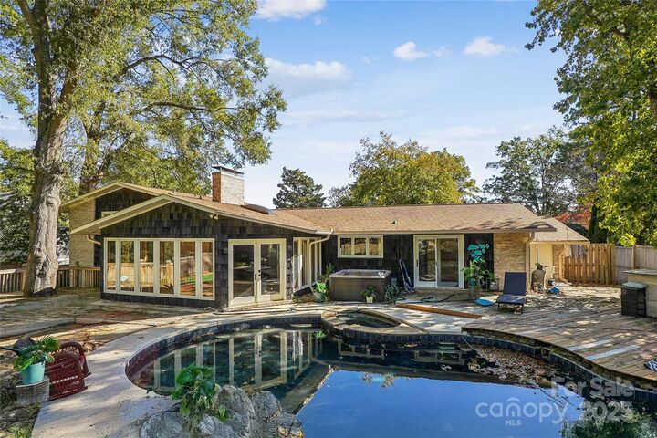 Property Photo:  1005 Mocksville Avenue  NC 28144
