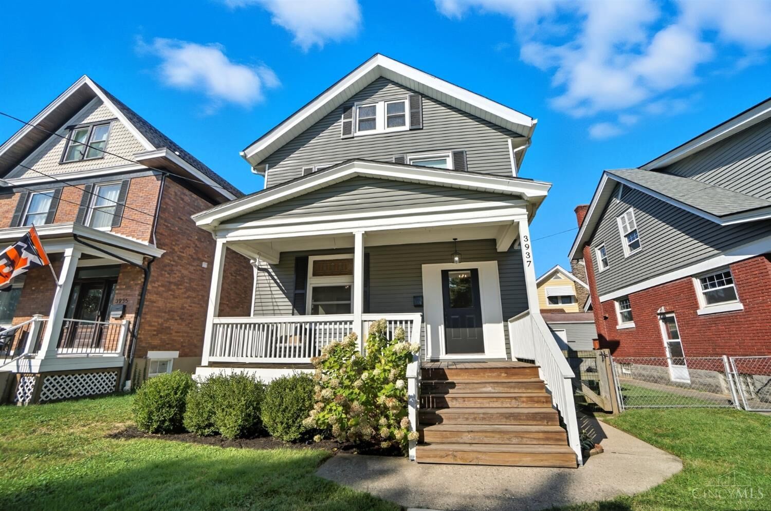 Property Photo: 3937 Grove Avenue OH 45212