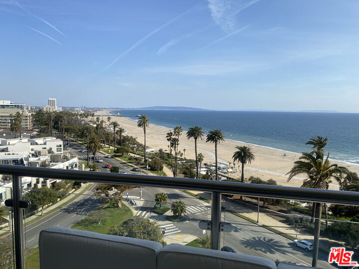 Property Photo:  201 Ocean Ave  CA 90402 
