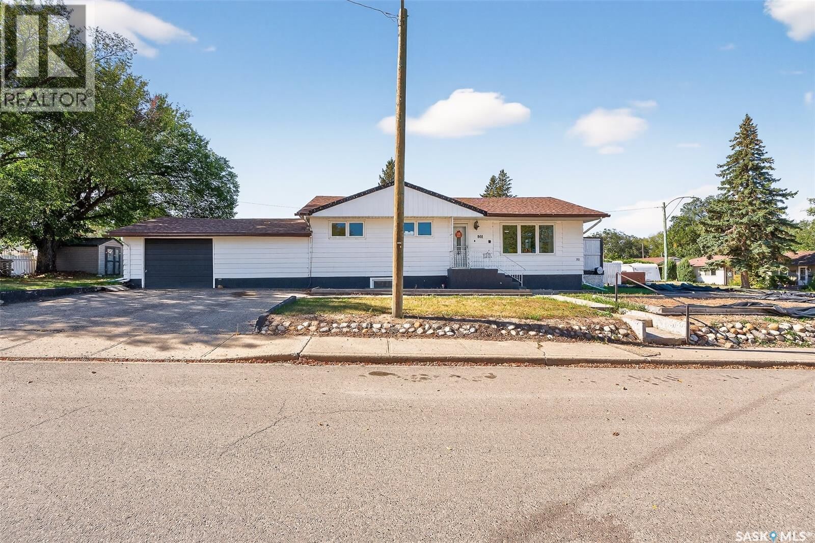 Photo de la propriété: 801 Vaughan Street SK S6H 5N6