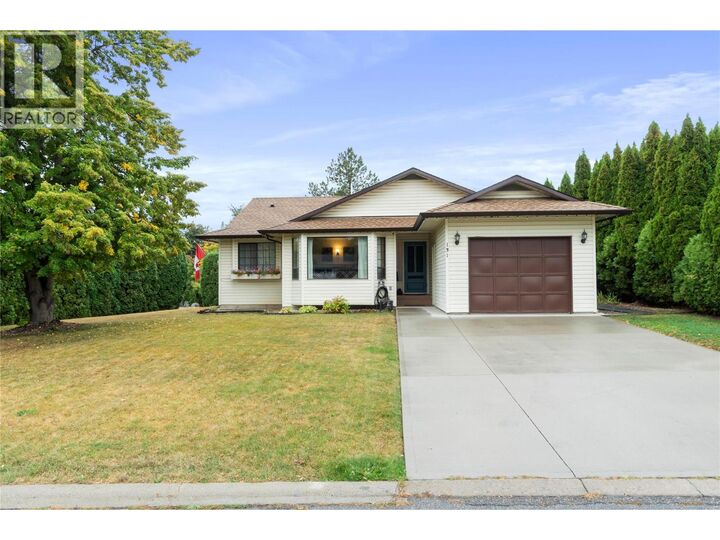 131 15 Street Northeast  Salmon Arm BC V1E 1N5 photo