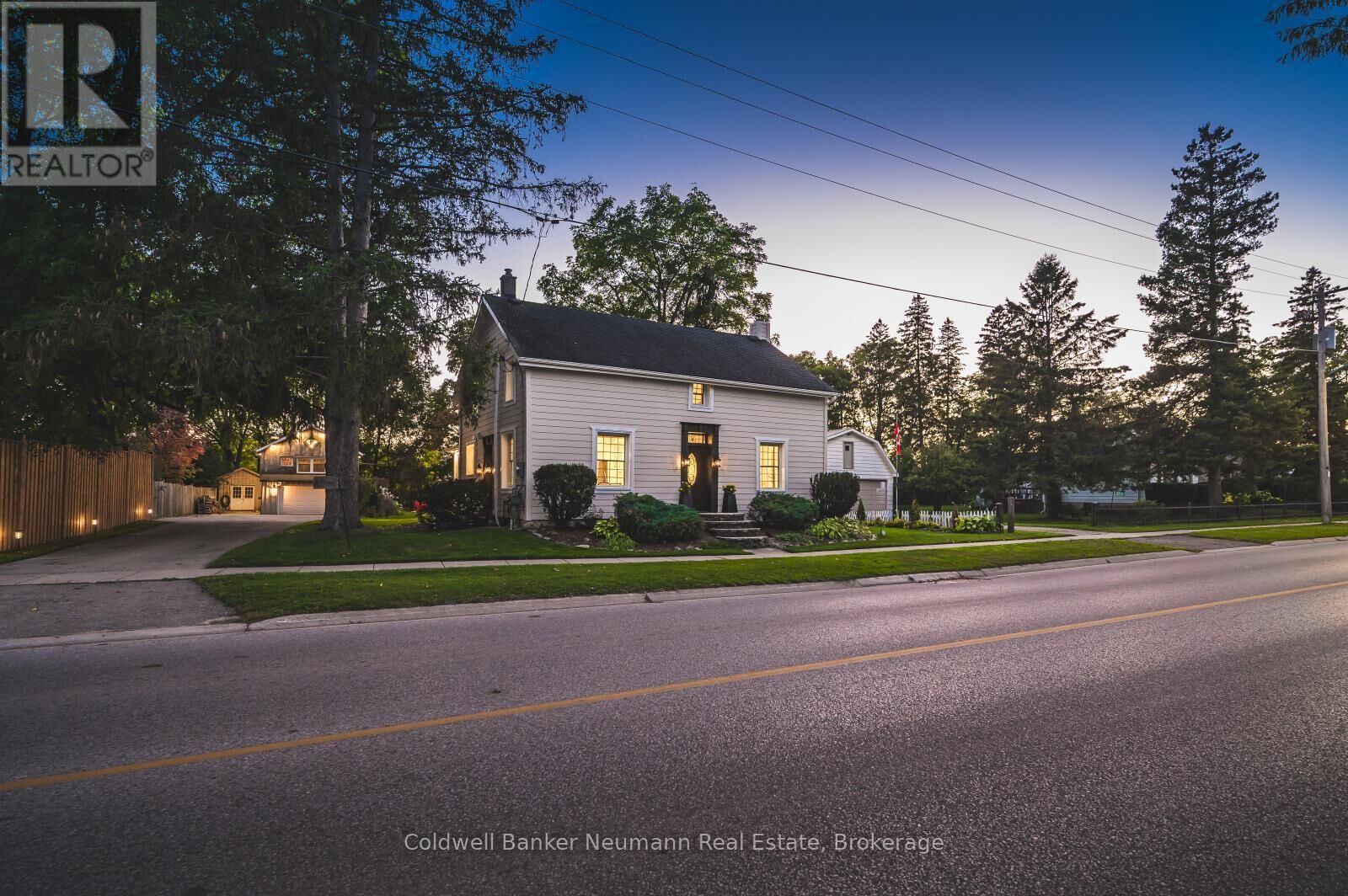 Property Photo: 821 South Watson Road South ON N0B 1C0