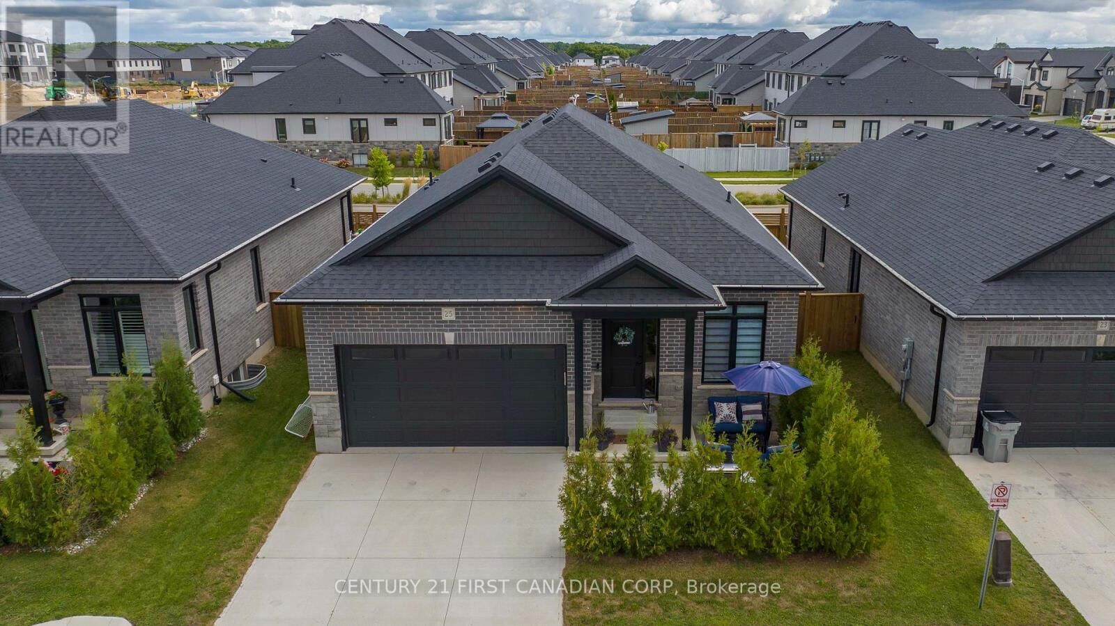 Property Photo:  383 Daventry Way 25  ON N0L 1R0 