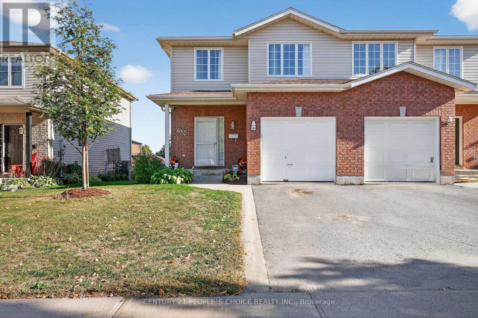 Property Photo:  650 Tanner Drive  ON K7M 8Y2 