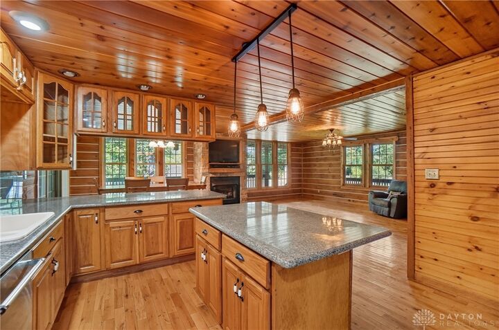 Property Photo:  170 N Parkview Road  OH 43084 