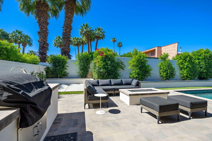 Property Photo:  75307 Mansfield Drive  CA 92210 