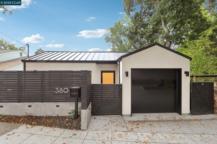 Property Photo:  380 Vermont Ave  CA 94707 