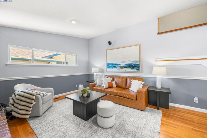 Property Photo:  646 Brighton Way  CA 94551 
