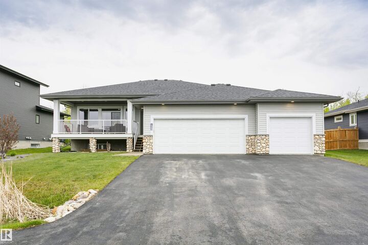 Property Photo: 611 55101 Ste Anne Trail AB T0E 1A1