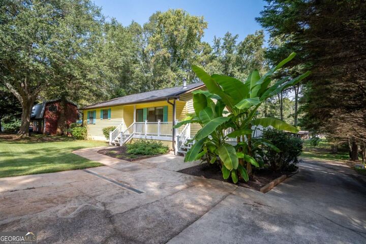 Property Photo:  160 Westwood Drive  GA 30606