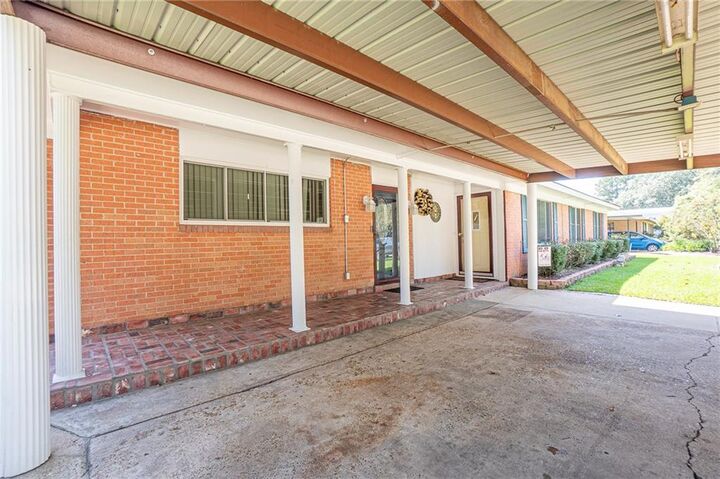 Property Photo: 5627 W Circle Drive LA 71301