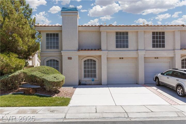 Property Photo:  1004 Sun Wood Drive  NV 89145 