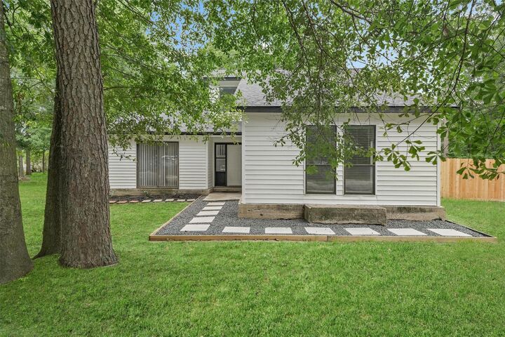 Property Photo: 18009 Split Oak Circle TX 77357