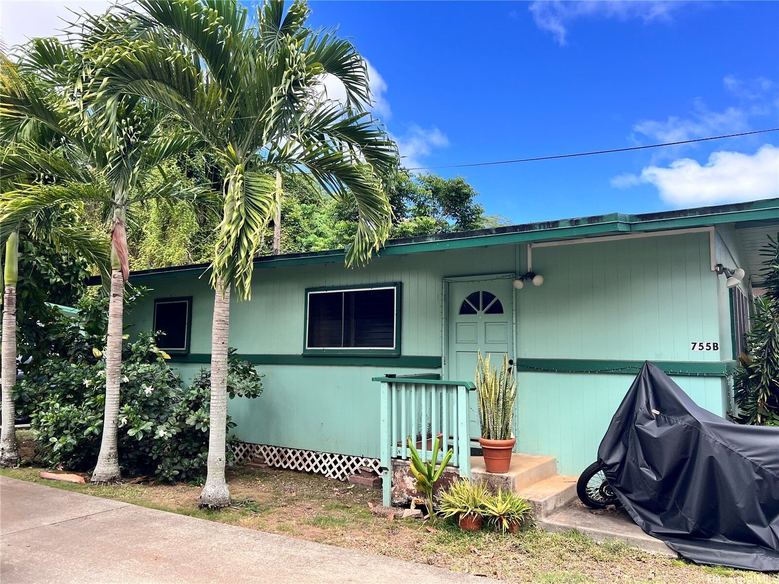 Property Photo:  41-755 Kumuhau Street  HI 96795 