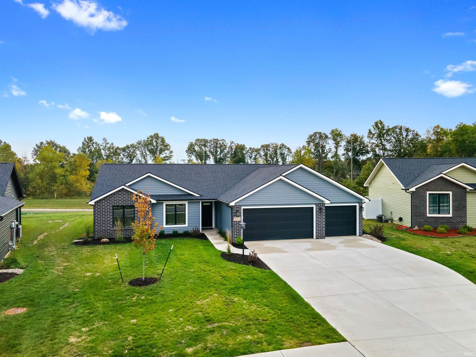Property Photo:  884 Lagonda Trail  IN 46818 