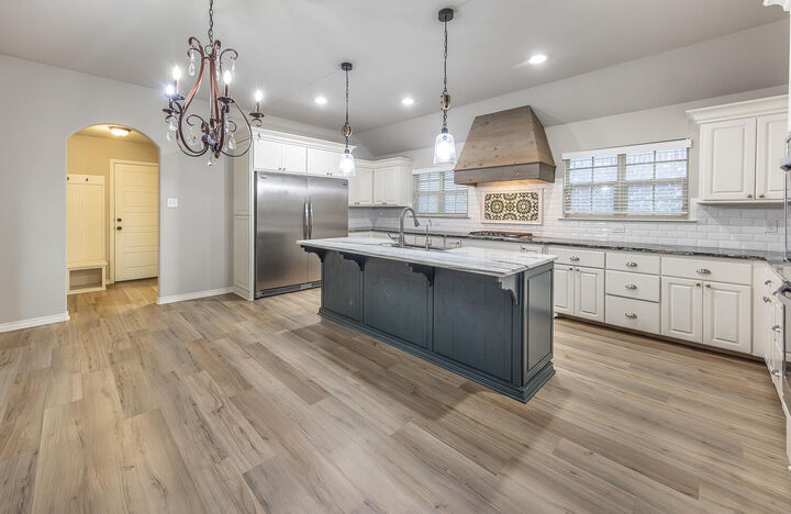 Property Photo: 6909 72nd Street TX 79424