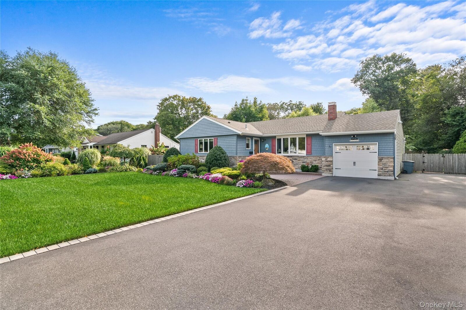 Property Photo:  476 Sayville Boulevard  NY 11782 