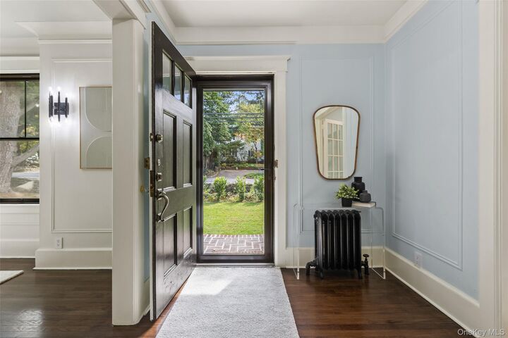 Property Photo:  1064 Dobbs Ferry Road  NY 10607 