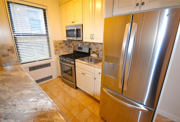 Property Photo: 210 Martine Avenue 1H NY 10601