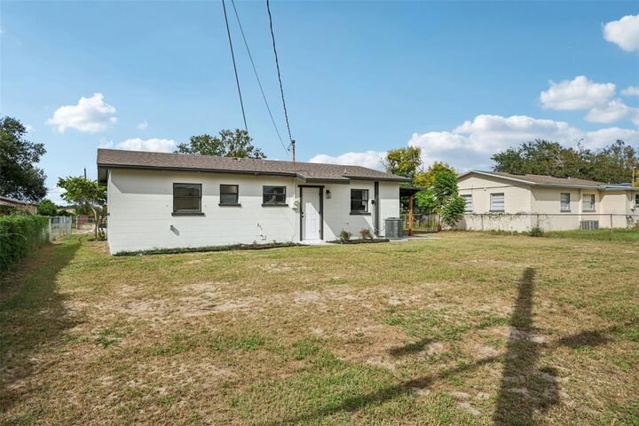 Property Photo: 2633 Royal Drive FL 33801