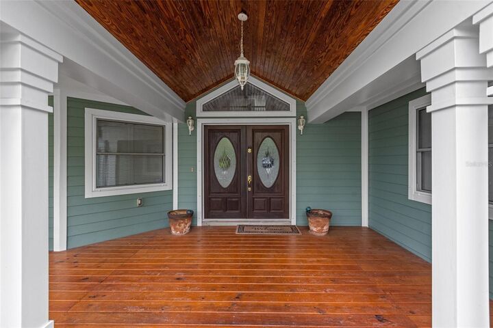 Property Photo: 967 Pine Hill Road FL 34683