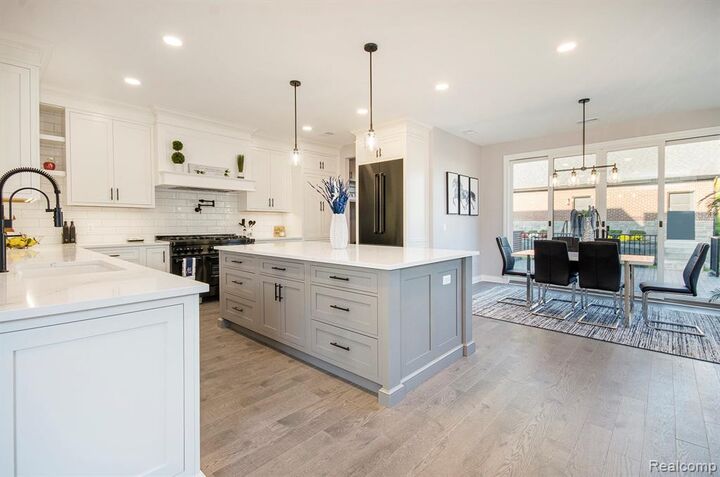 Property Photo:  1219 N Main Street  MI 48307 1119 