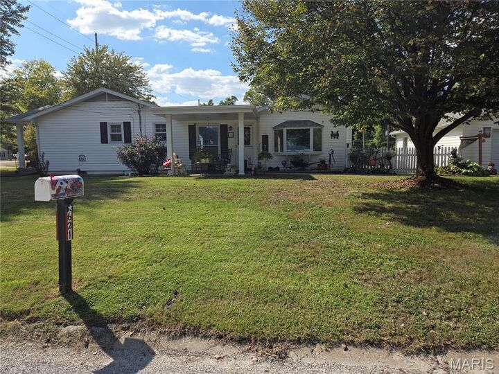 Property Photo: 621 Eiler Road IL 62223