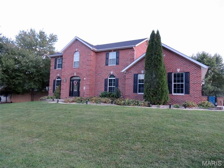 Property Photo:  4 Hill Valley Drive  IL 62275 