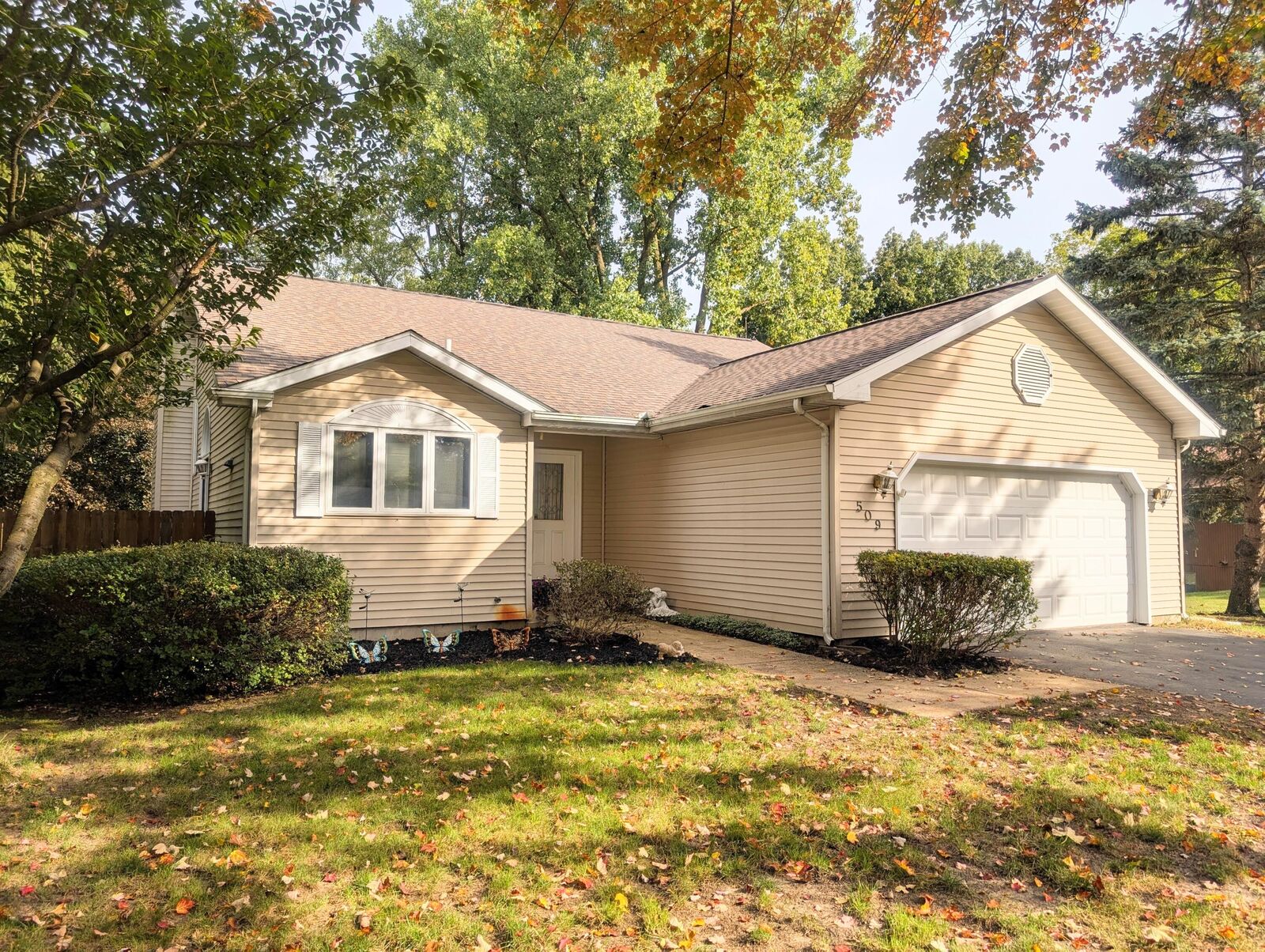 Property Photo: 509 E Hamilton Lane MI 49015