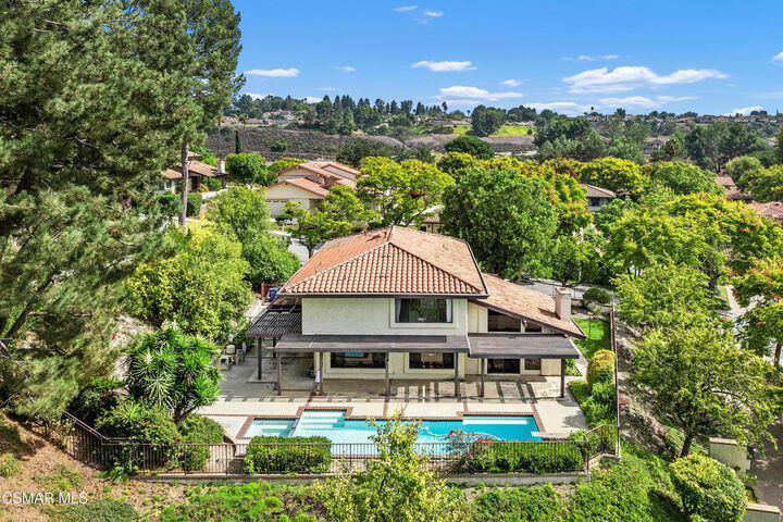 Property Photo:  3957 Corte Cancion  CA 91360 