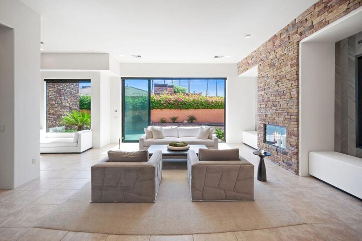 Property Photo:  50380 Via Serenidad  CA 92253 