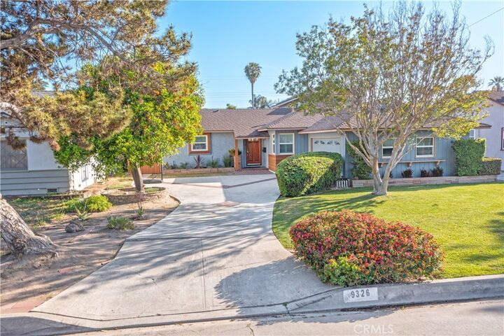 Property Photo:  9326 Via Amorita  CA 90241