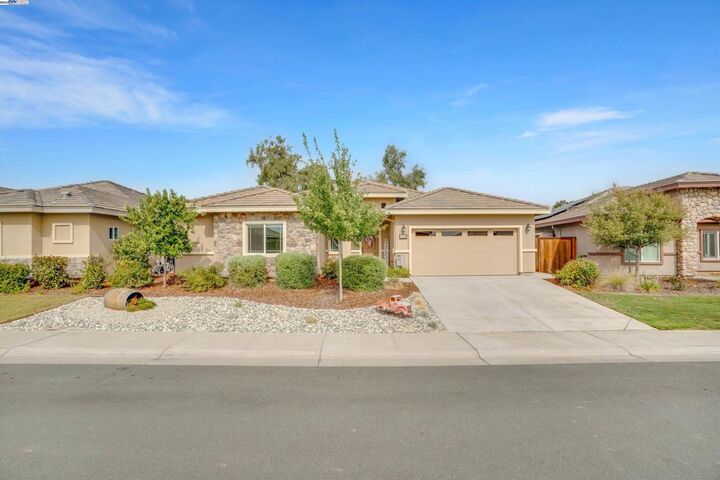 1409 St. Andrews Ln  Ione CA 95640 photo