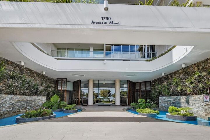 Property Photo:  1750 Avenida Del Mundo 601  CA 92118 