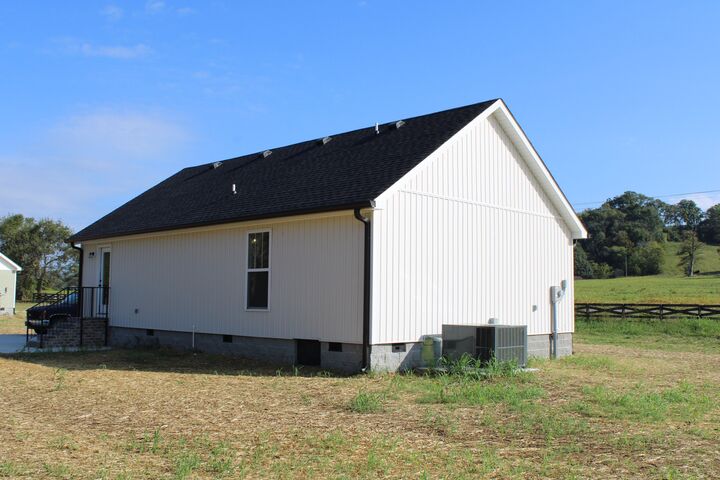 Property Photo:  1566 Big Dry Creek Road  TN 38478 