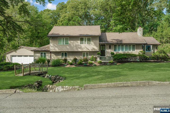 Property Photo:  23 Chuckanutt Drive  NJ 07436 