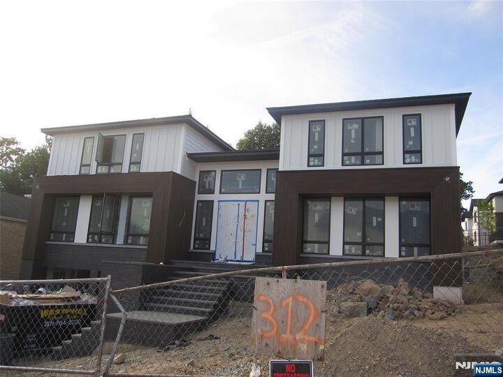 312 Bolz Street  Englewood Cliffs NJ 07632 photo