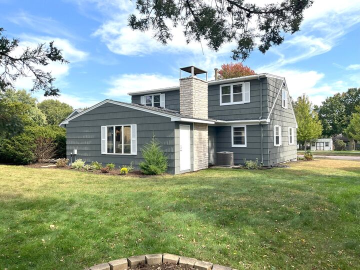 Property Photo: 944 S Hampton Street MN 56031