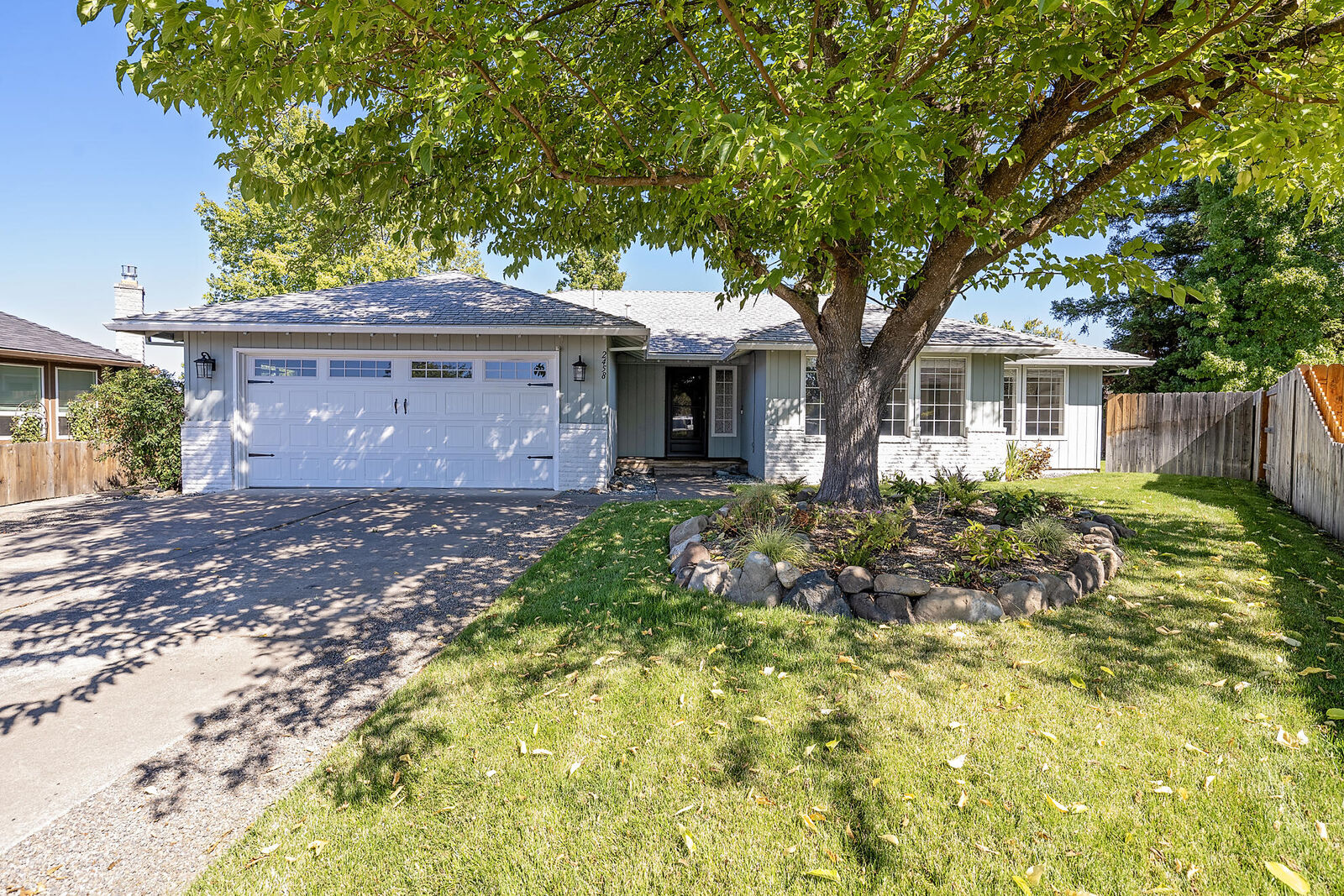Property Photo:  2458 Sheffield Court  OR 97504 