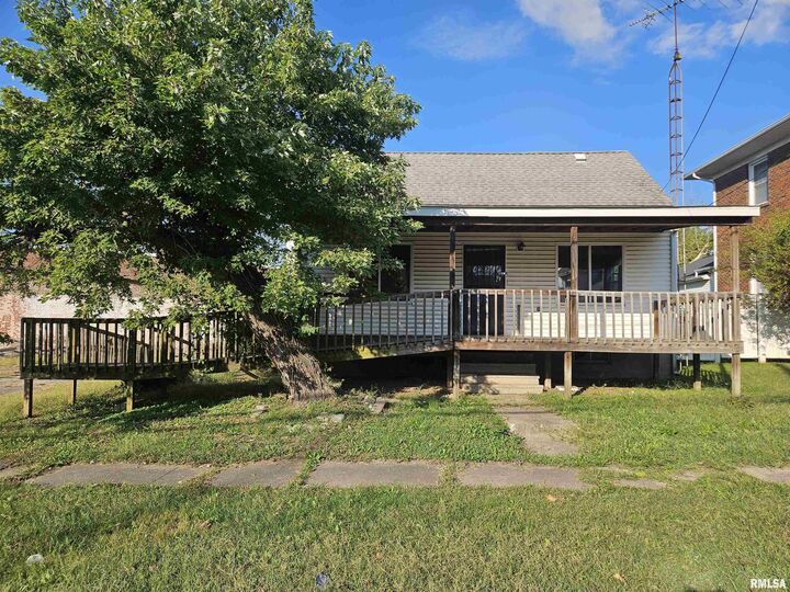 1105 Organ Street  Eldorado IL 62930 photo