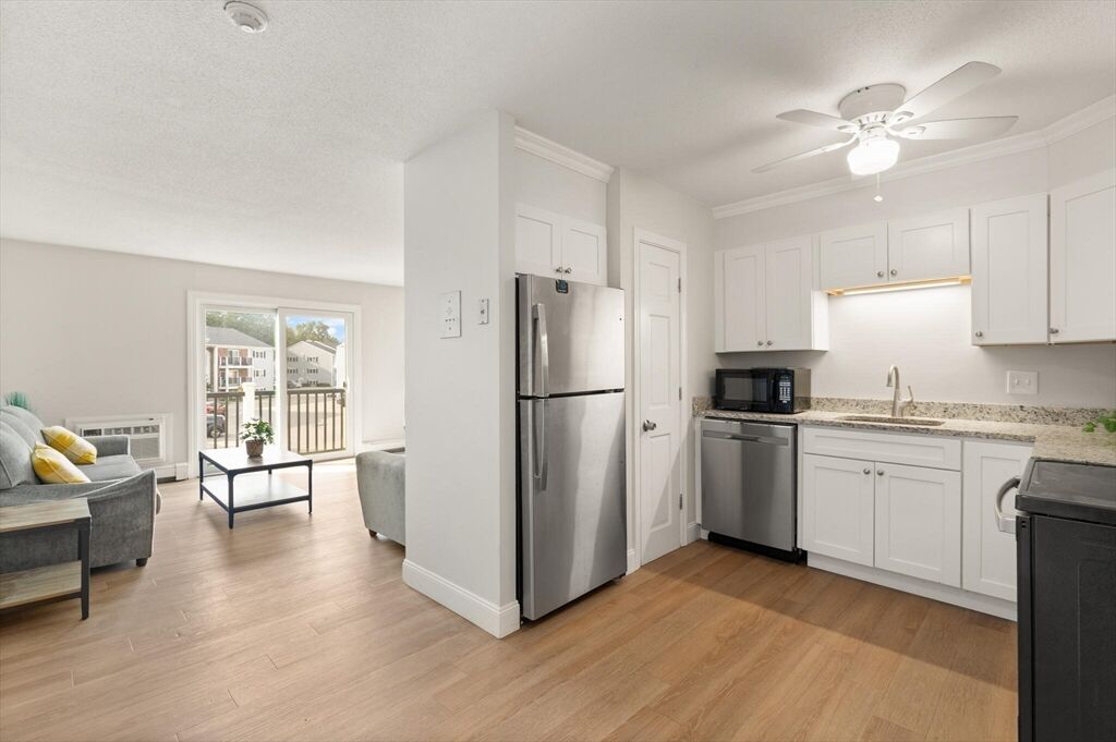 Property Photo: 6 Chapel Hill Dr 9 MA 02360