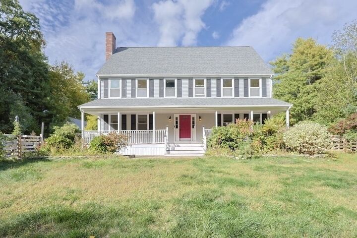 165 Wampum St  Plainville MA 02762 photo