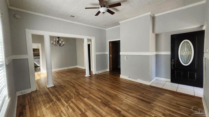 Property Photo: 913 N 8th Ave FL 32501