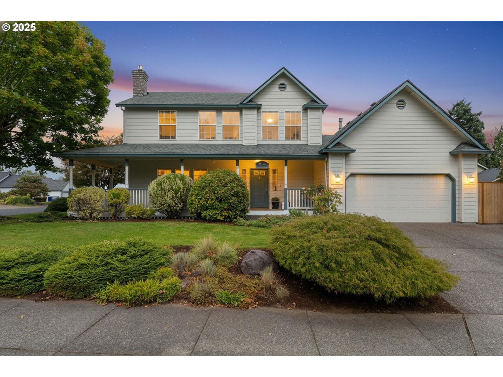 Property Photo: 4119 SE Northridge Dr OR 97222