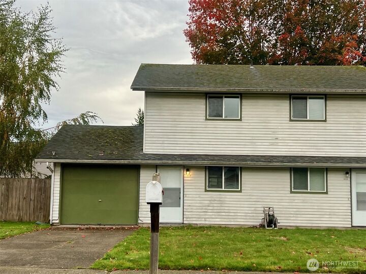 Property Photo:  1224 1226  12th Avenue NW  WA 98371 