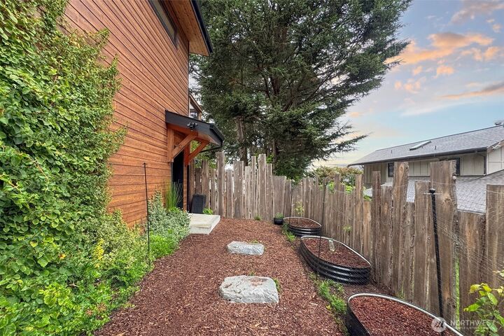 Property Photo:  392  Buckloop Road  WA 98382 